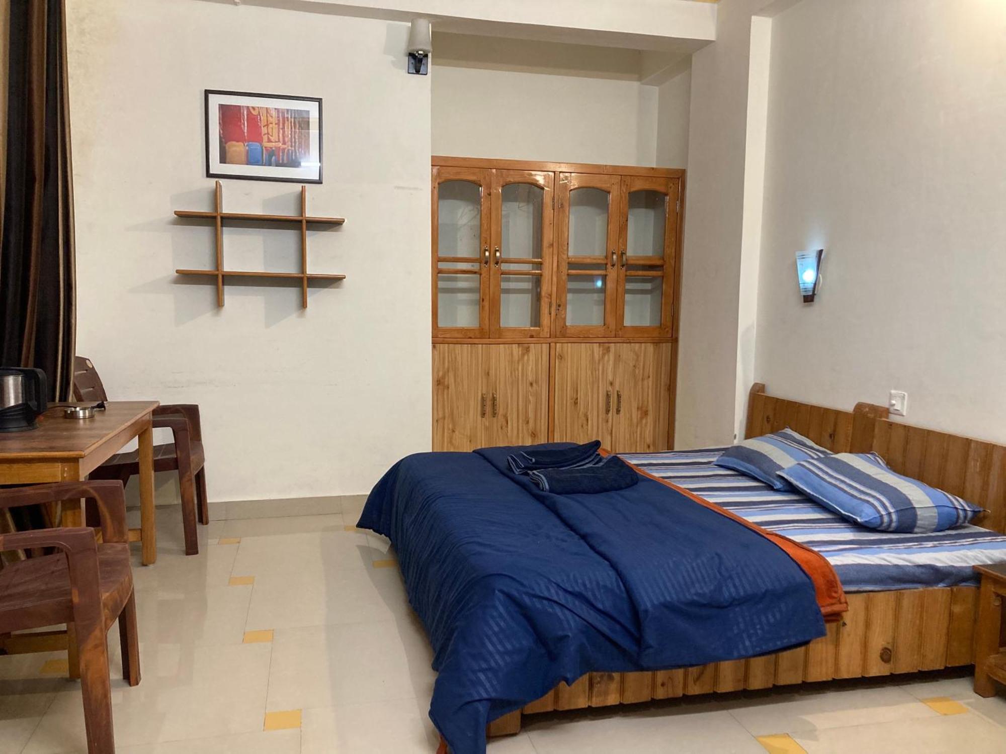 Oasis Guest House Bhagsu D'Shala 达兰萨拉 外观 照片