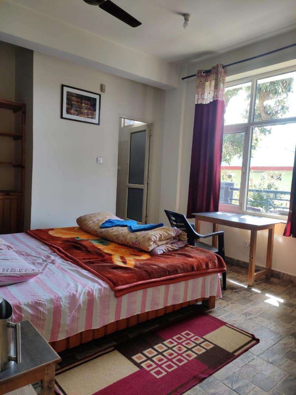 Oasis Guest House Bhagsu D'Shala 达兰萨拉 外观 照片