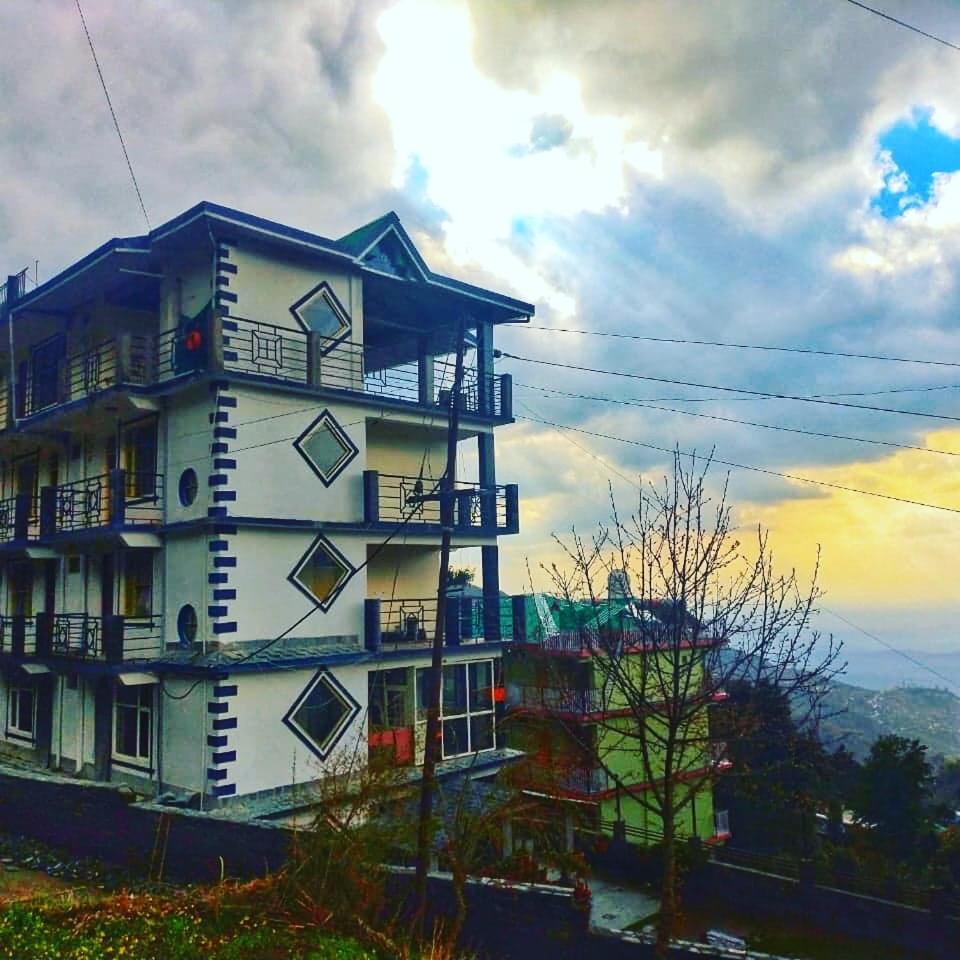 Oasis Guest House Bhagsu D'Shala 达兰萨拉 外观 照片