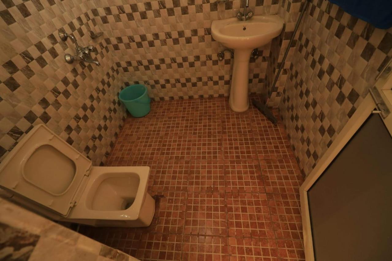 Oasis Guest House Bhagsu D'Shala 达兰萨拉 外观 照片