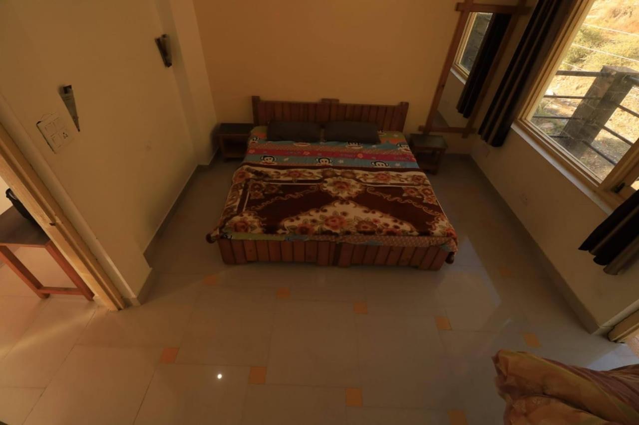 Oasis Guest House Bhagsu D'Shala 达兰萨拉 外观 照片