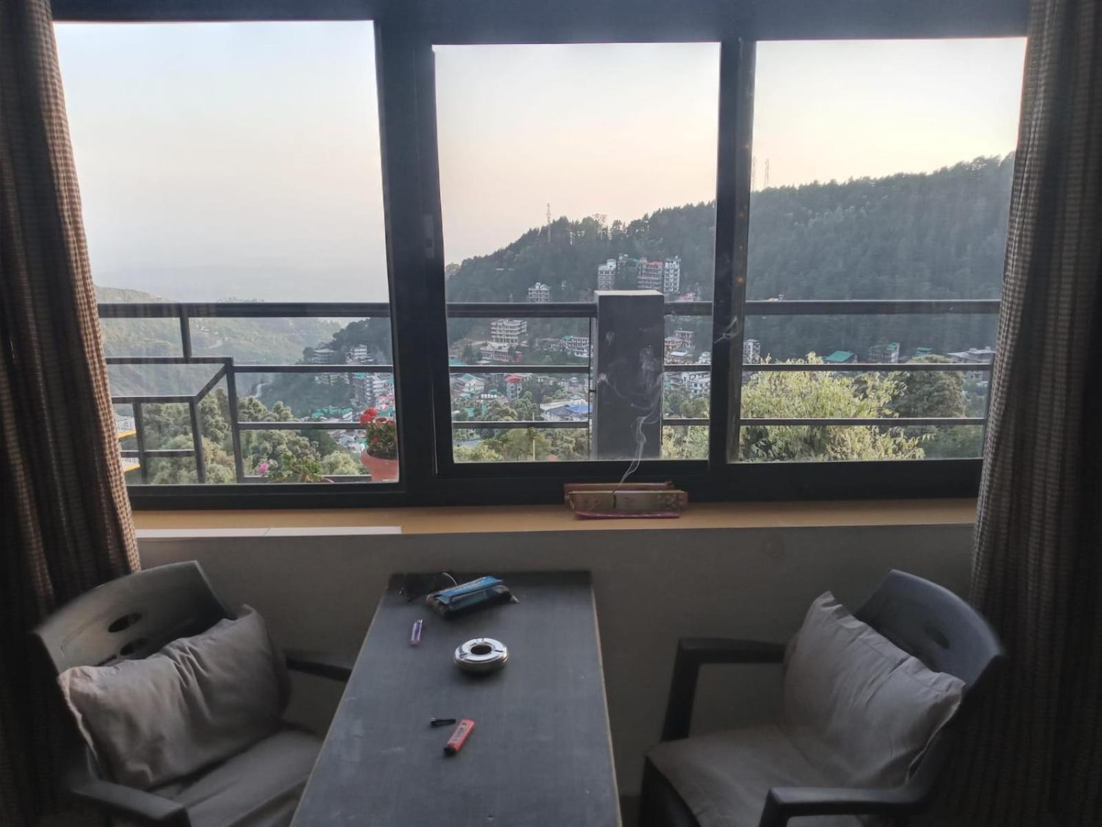 Oasis Guest House Bhagsu D'Shala 达兰萨拉 外观 照片