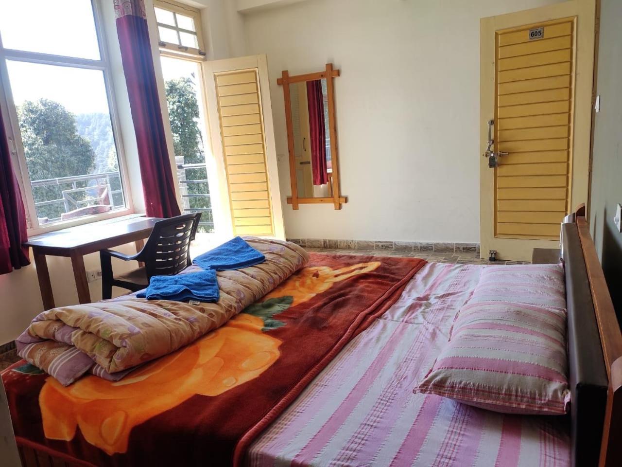 Oasis Guest House Bhagsu D'Shala 达兰萨拉 外观 照片