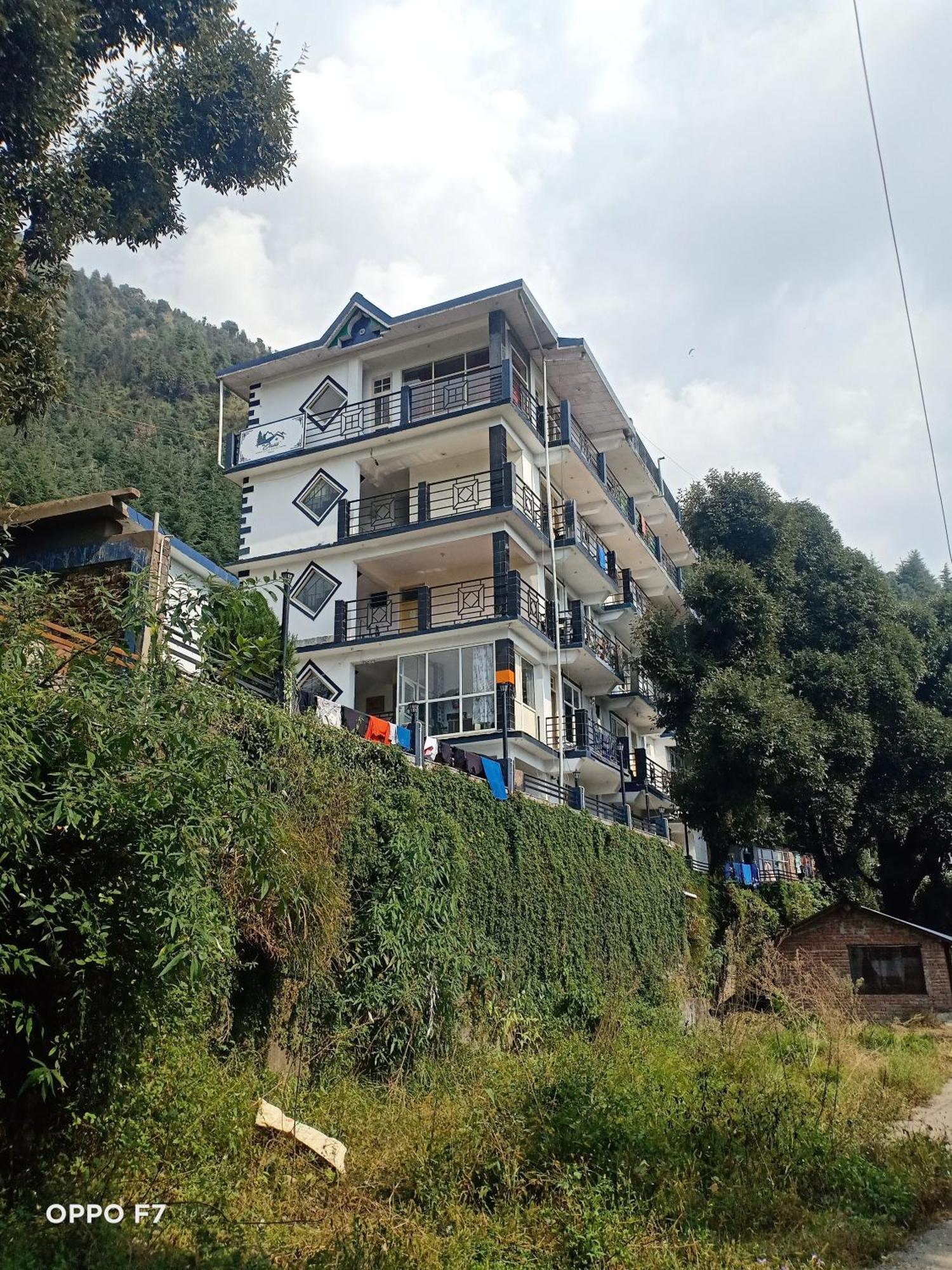 Oasis Guest House Bhagsu D'Shala 达兰萨拉 外观 照片